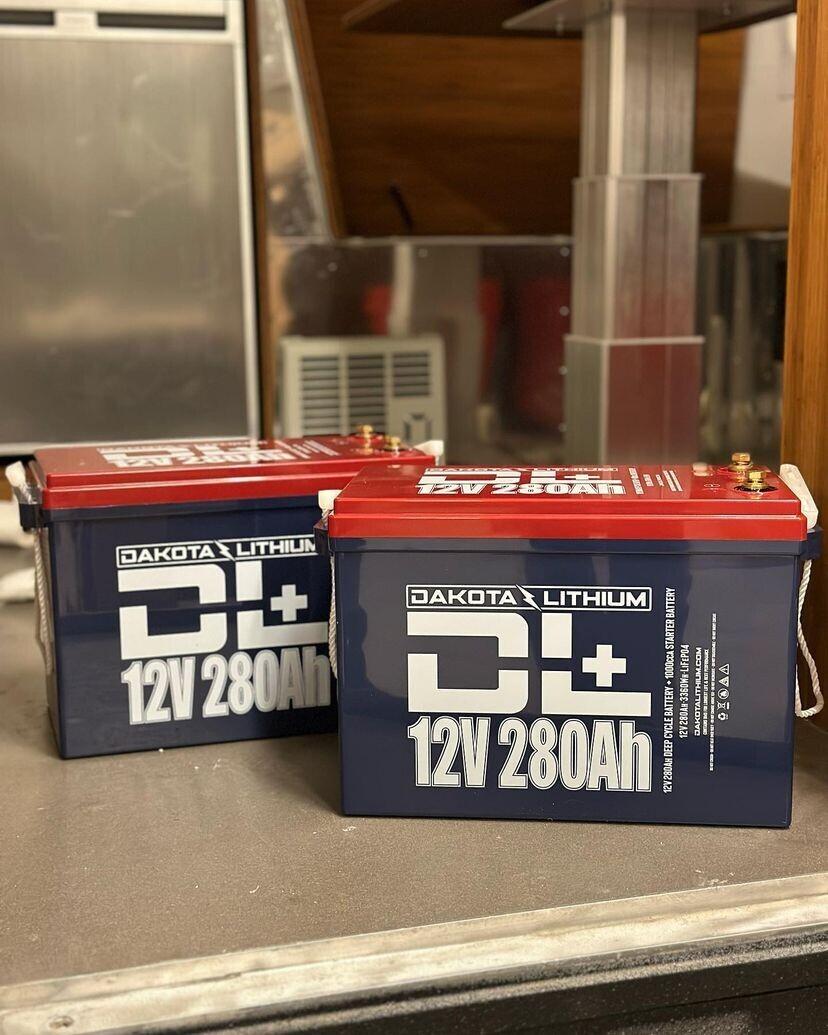 Dakota Lithium 12V 280Ah Battery to replace 8D and 4D batteries